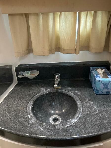 2003 Carver 360 Sport Sedan