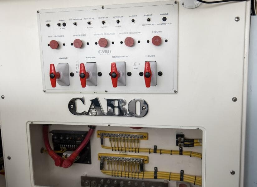 2007 40 Cabo Express Big Blue Engine Room (2)