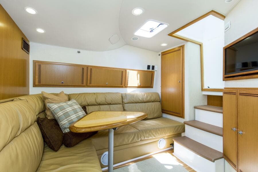 2007 40 Cabo Express Big Blue Cabin (4)