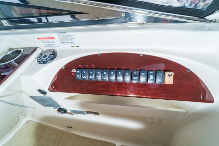 2009 Meridian 441 Sedan