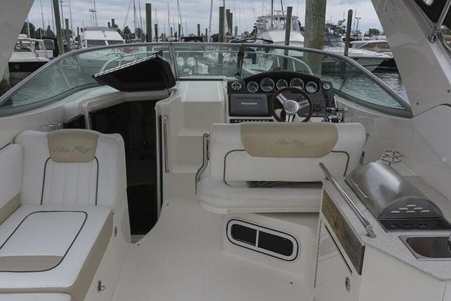 2010 Sea Ray 310 Sundancer