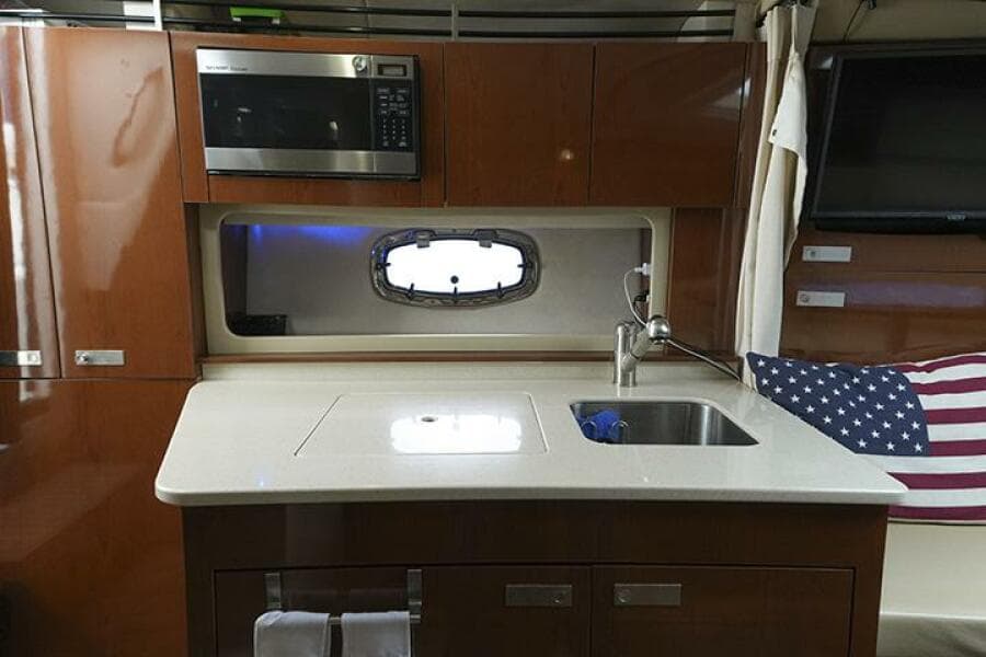 2010 Sea Ray 310 Sundancer