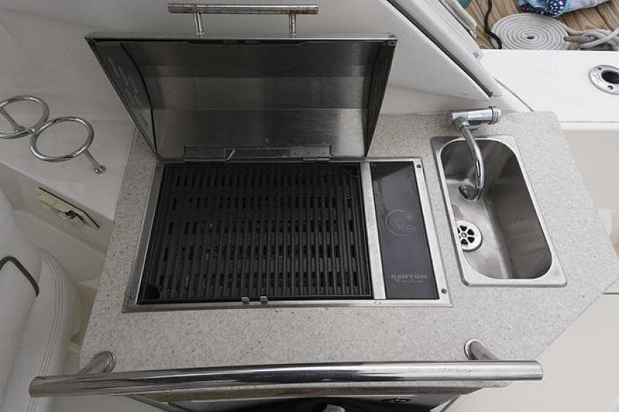 2010 Sea Ray 310 Sundancer