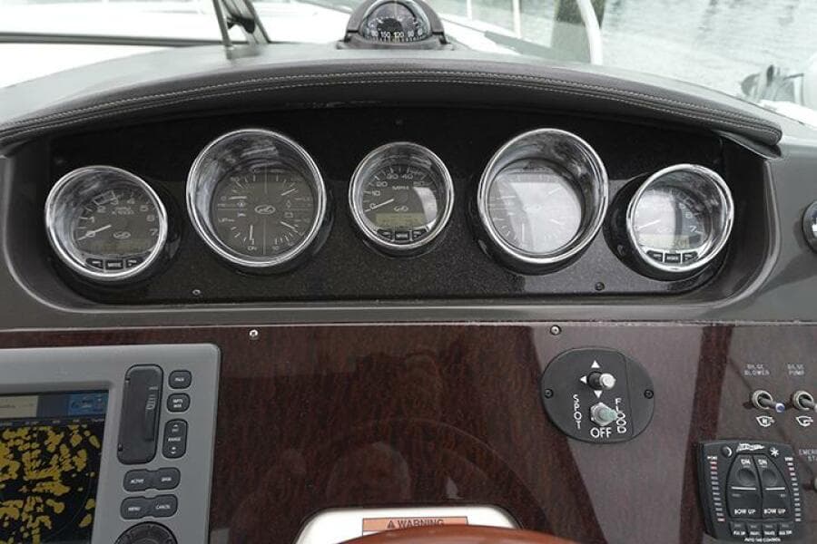 2010 Sea Ray 310 Sundancer