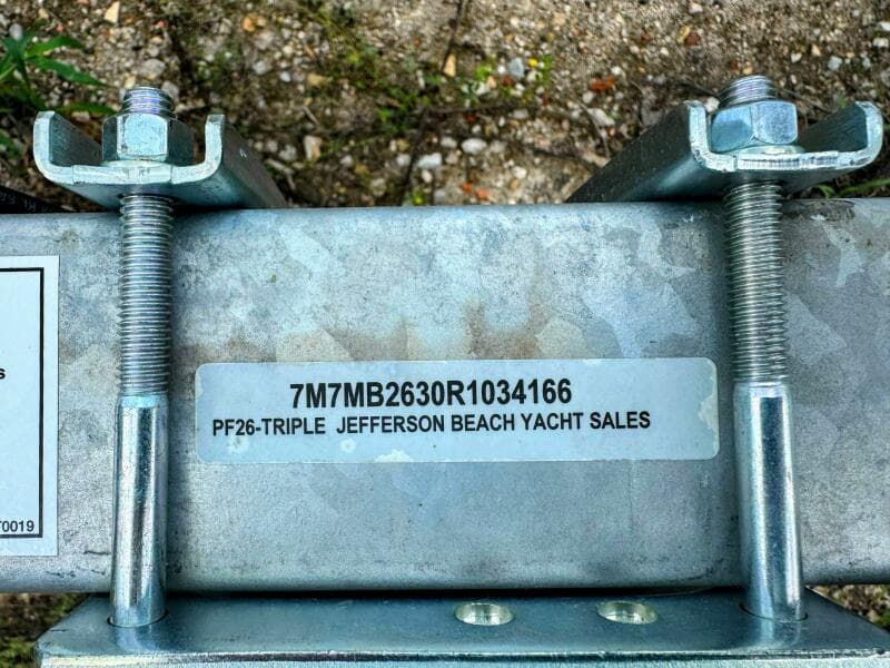 2018 Harris FloteBote 250 Grand Mariner Single Lounging Double Tritoon