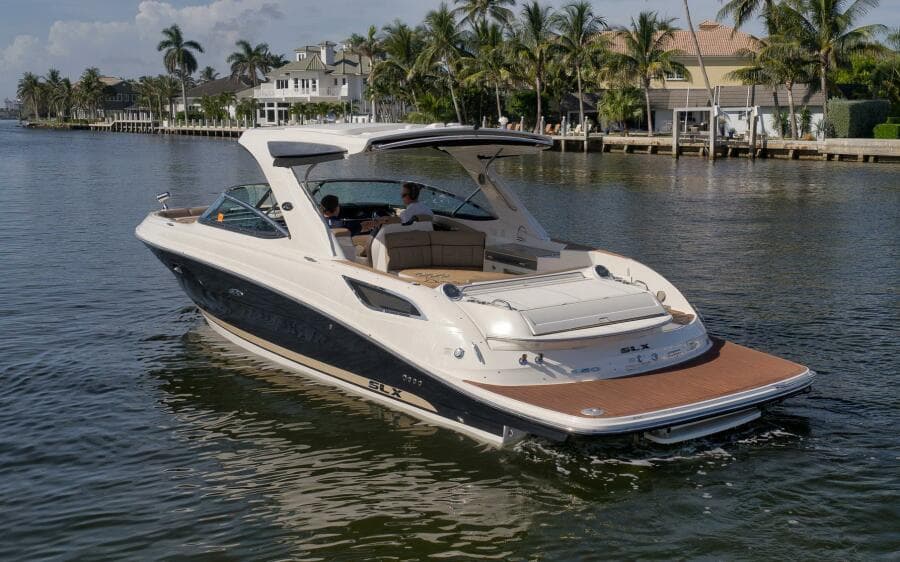 2016 Sea Ray 350 SLX
