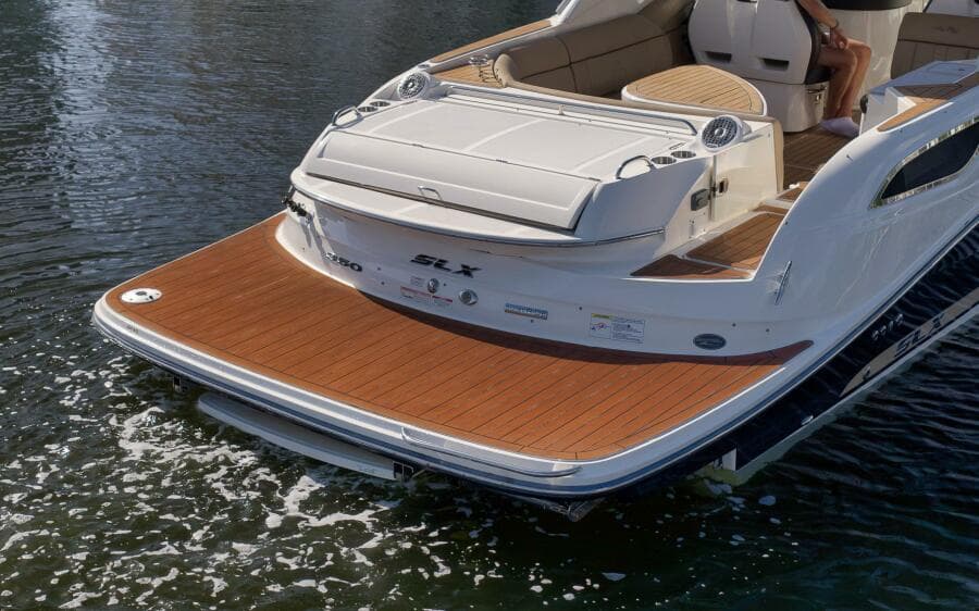 2016 Sea Ray 350 SLX