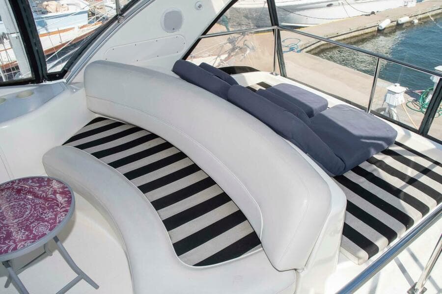 2006 Meridian 411 Sedan