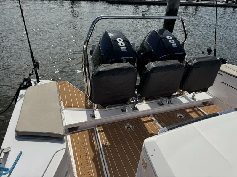 2022 Axopar 37 XC CROSS CABIN