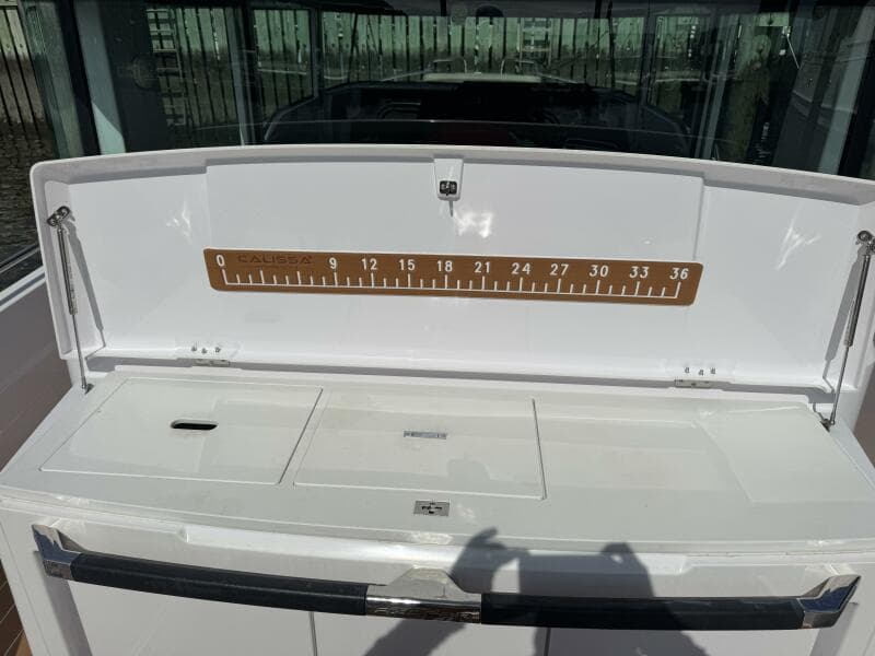 2022 Axopar 37 XC CROSS CABIN