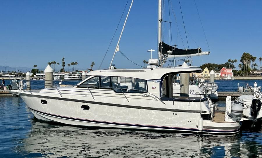 2018 Nimbus 365 Coupe