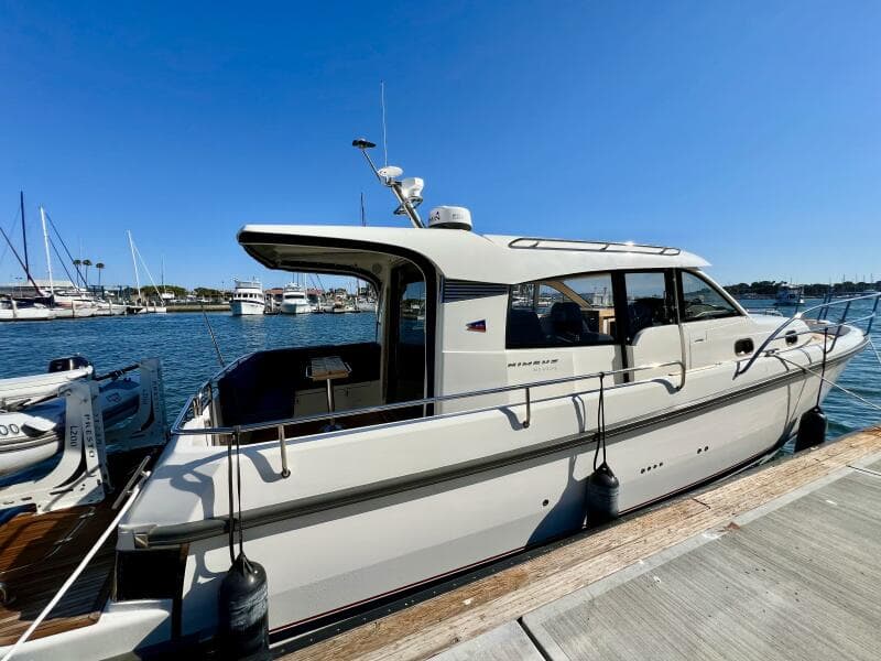 2018 Nimbus 365 Coupe