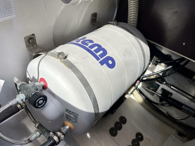 2018 Nimbus 365 Coupe