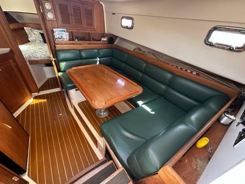 2002 Mainship Pilot 34