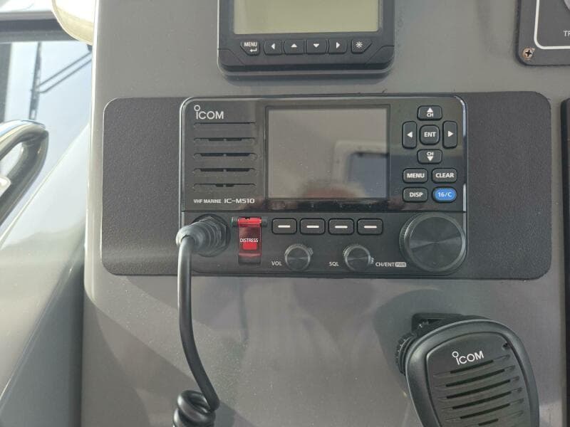 2001 Tiara Yachts 3800 Express