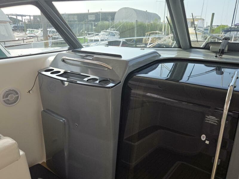 2001 Tiara Yachts 3800 Express