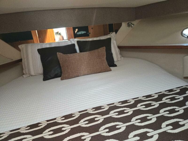 2001 Tiara Yachts 3800 Express