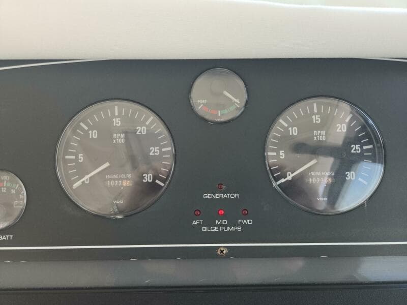 2001 Tiara Yachts 3800 Express