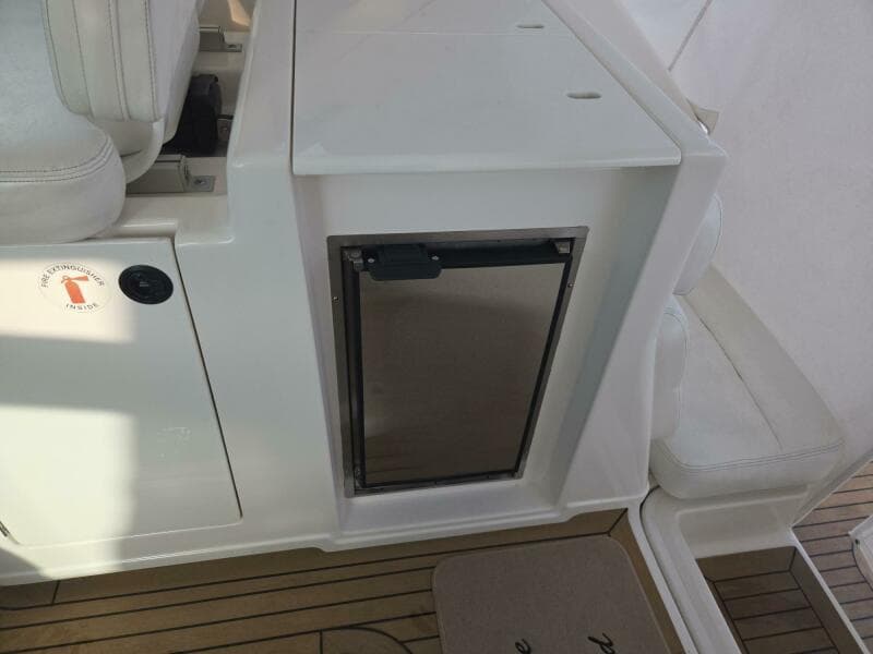 2001 Tiara Yachts 3800 Express