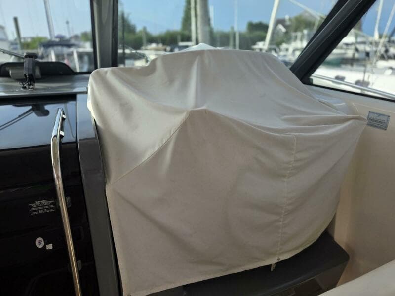 2001 Tiara Yachts 3800 Express