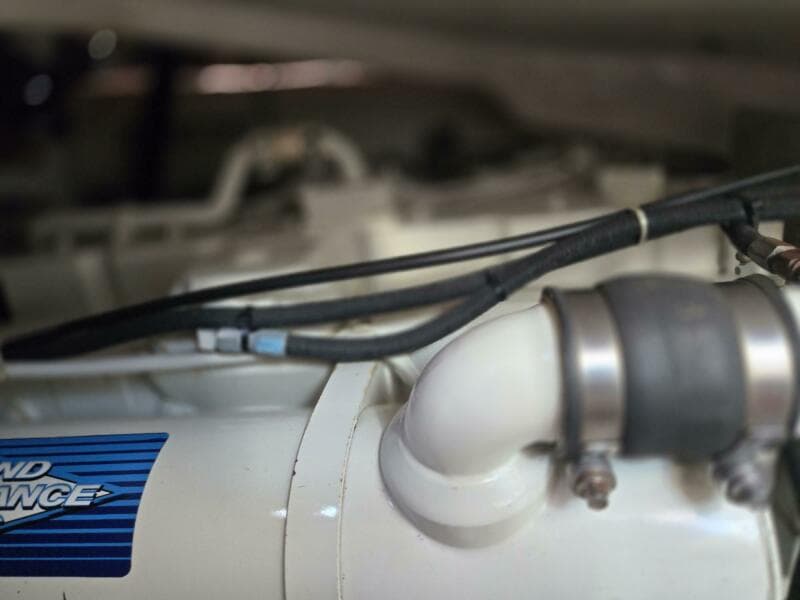 2001 Tiara Yachts 3800 Express