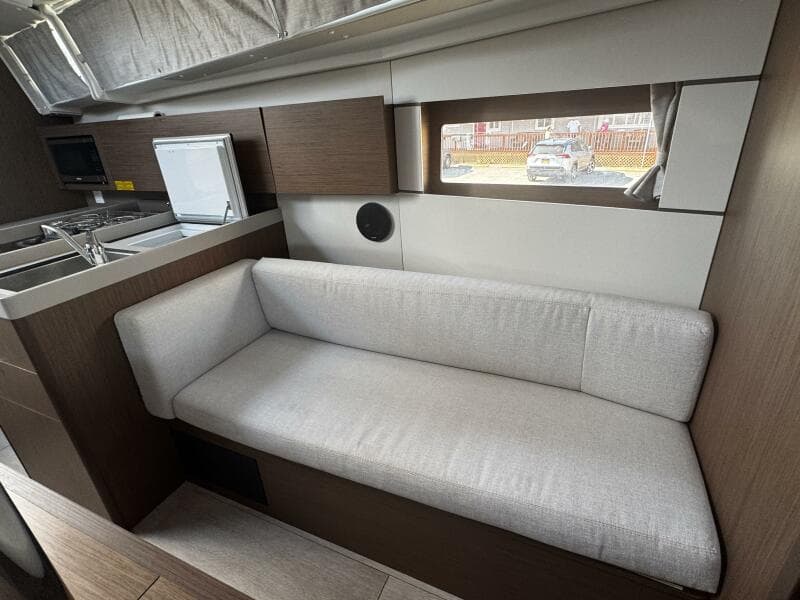2023 Beneteau Oceanis 38.1