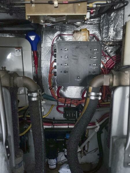 2002 Silverton 42 Convertible