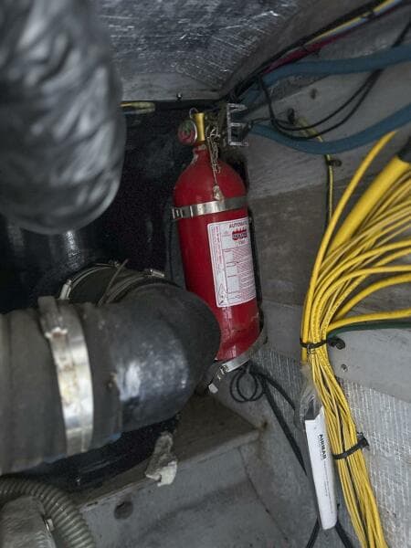 2002 Silverton 42 Convertible