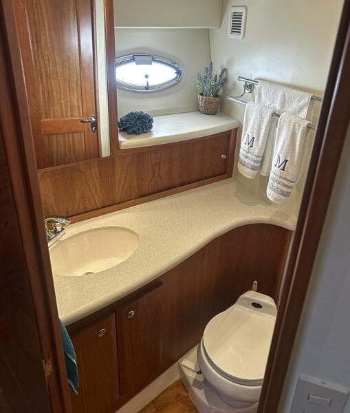 2002 Silverton 42 Convertible