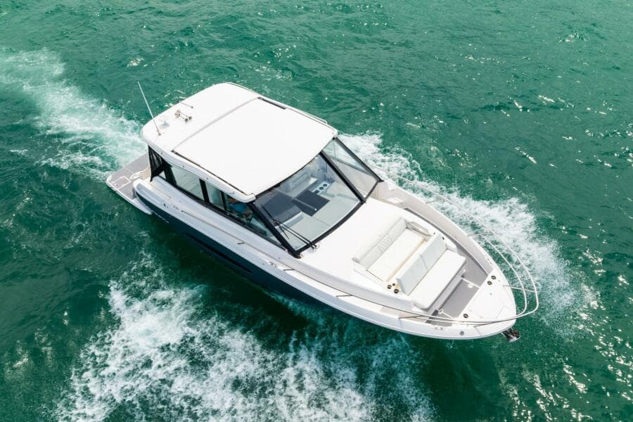 2022 Regal 36 Grande Coupe