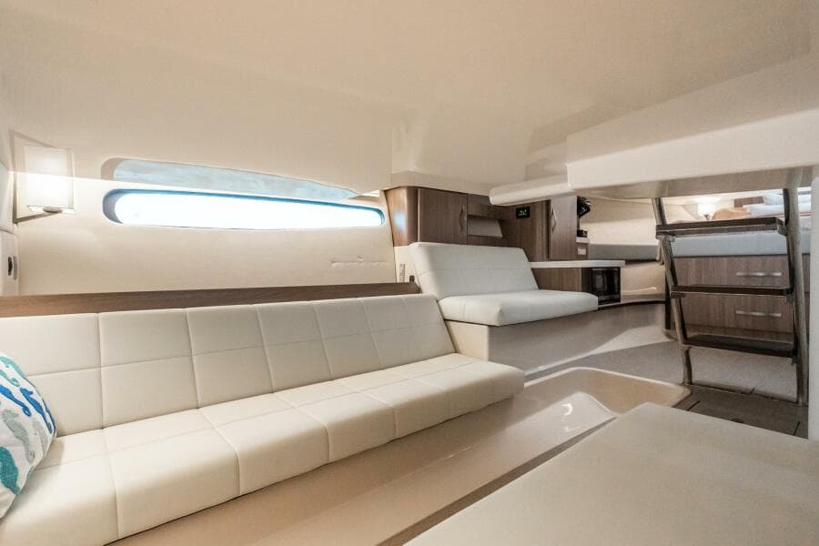 2022 Regal 36 Grande Coupe