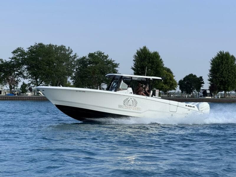 2022 Wellcraft 352 Fisherman