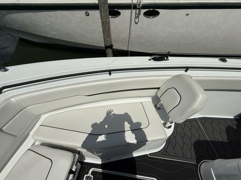 2022 Wellcraft 352 Fisherman