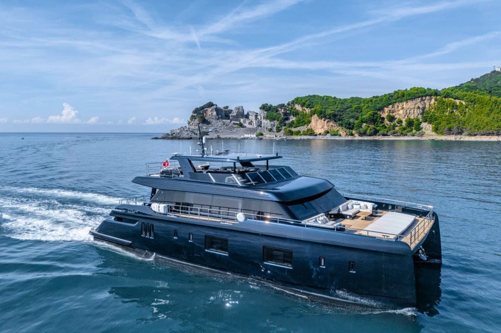 2025 SUNREEF YACHTS Sunreef 100 Power - Photo 2