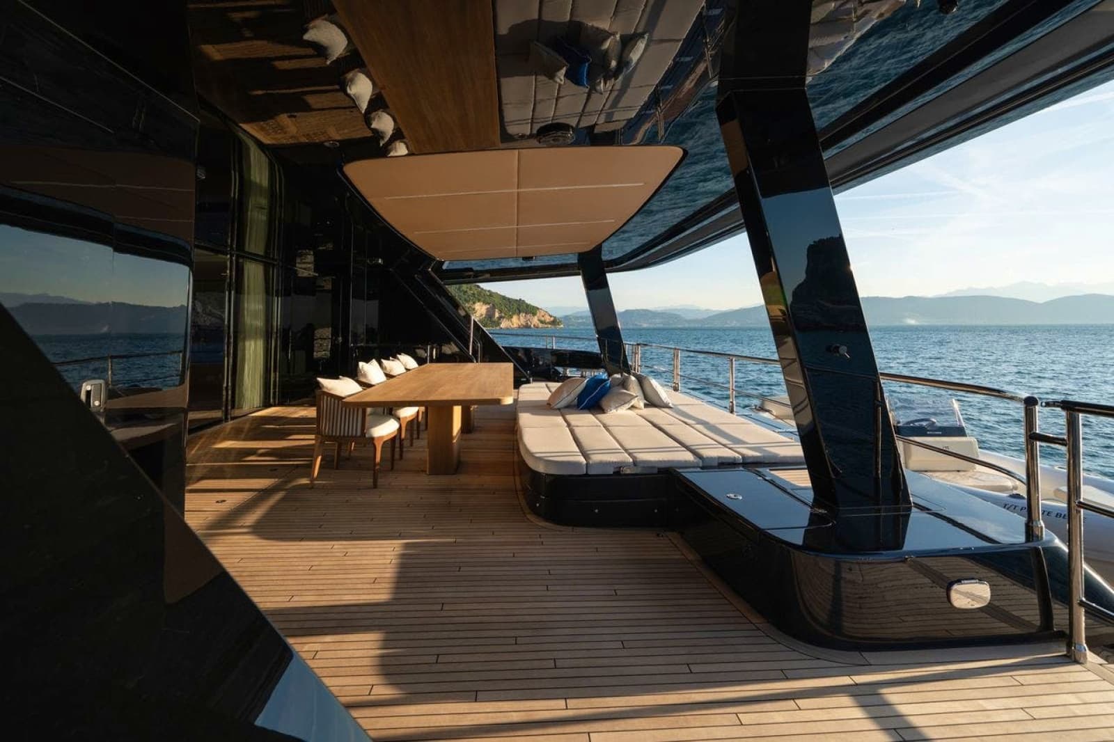 2025 SUNREEF YACHTS Sunreef 100 Power - Photo 11