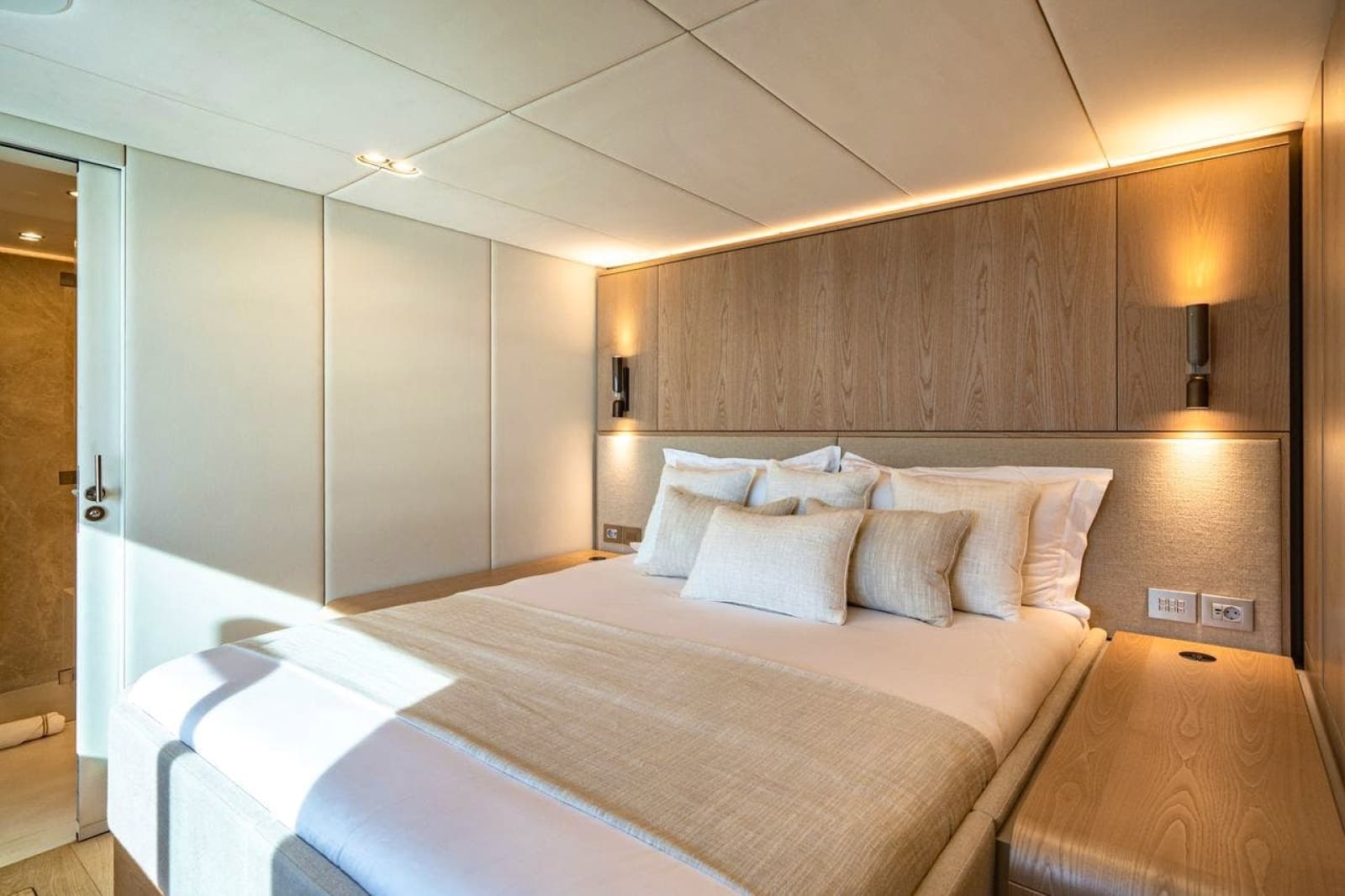 2025 SUNREEF YACHTS Sunreef 100 Power - Photo 46