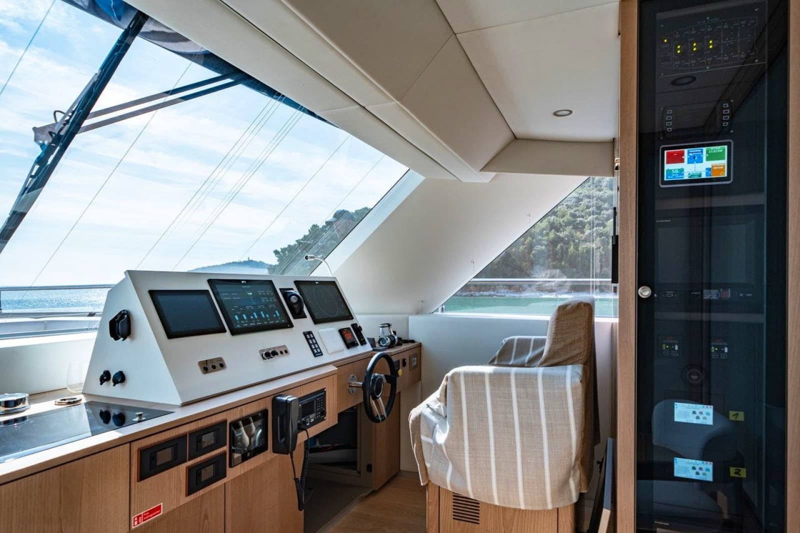 2025 SUNREEF YACHTS Sunreef 100 Power - Photo 34