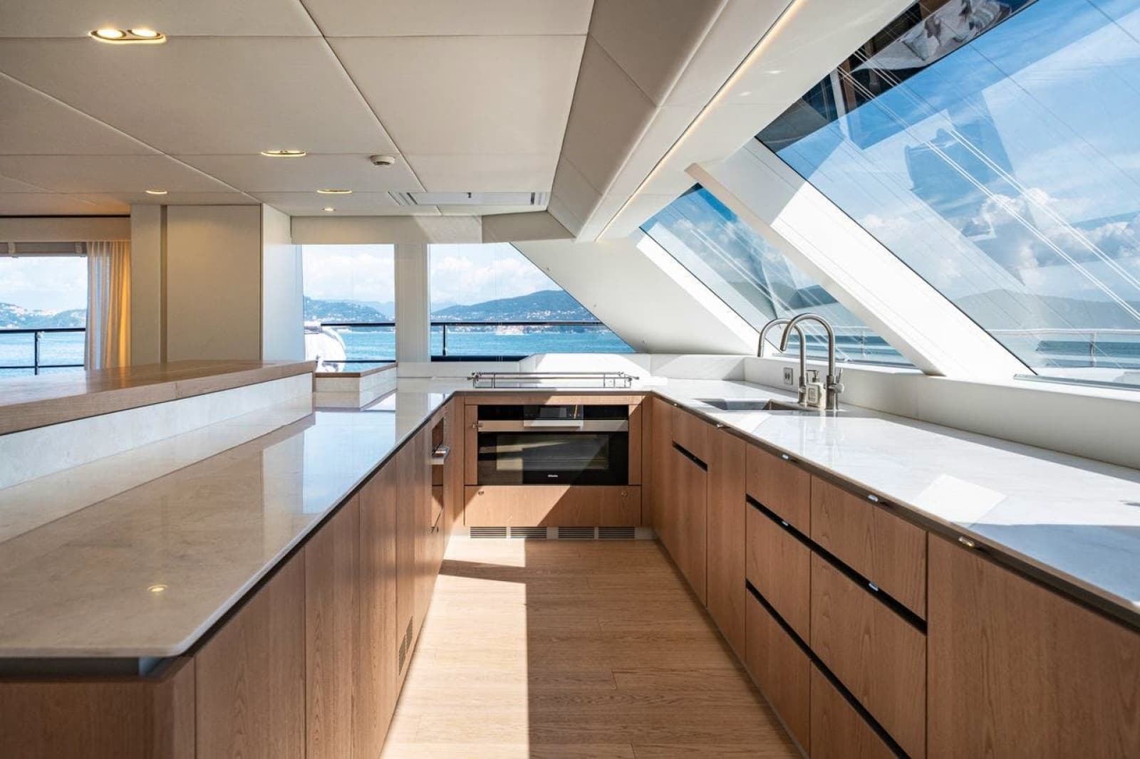 2025 SUNREEF YACHTS Sunreef 100 Power - Photo 33