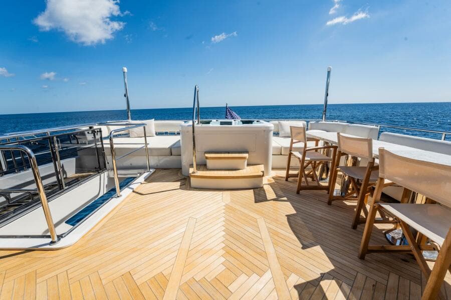 2021 Ocean Alexander 27 Explorer