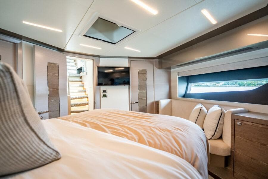 2021 Ocean Alexander 27 Explorer