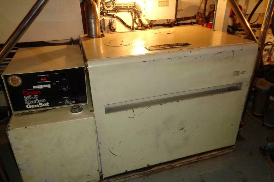 1987 Hatteras 70 Cockpit Motor Yacht