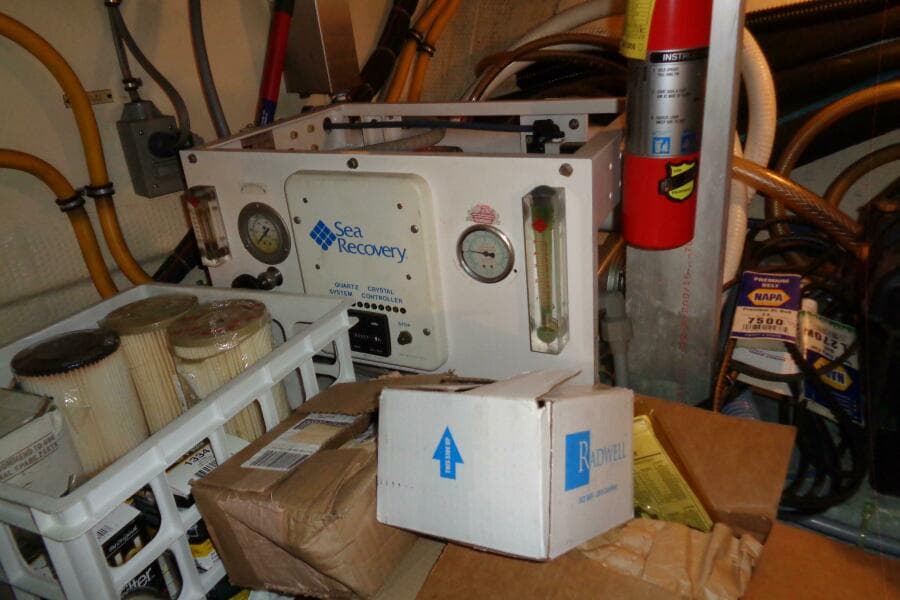 1987 Hatteras 70 Cockpit Motor Yacht