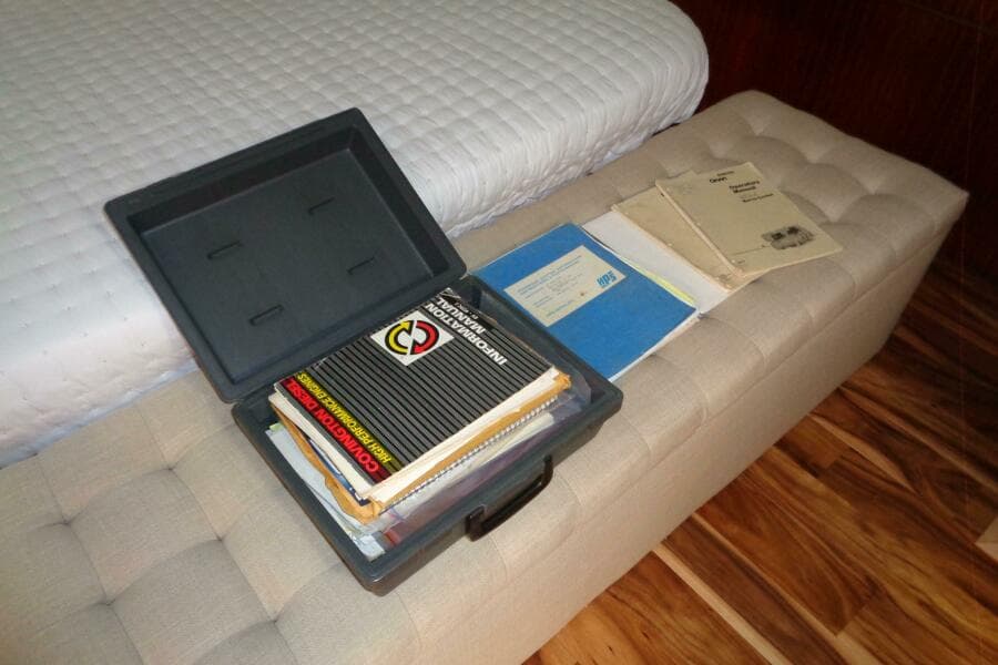 1987 Hatteras 70 Cockpit Motor Yacht