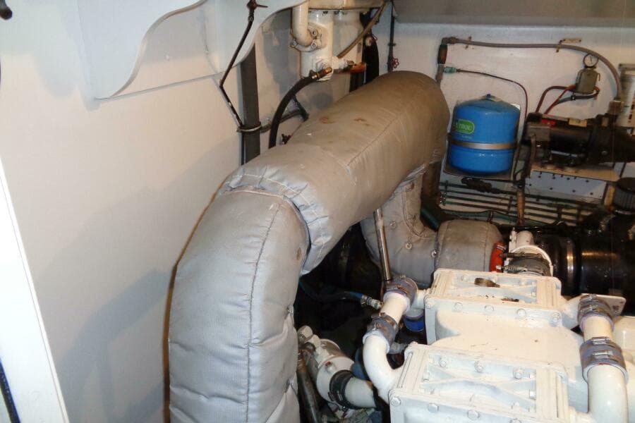 1987 Hatteras 70 Cockpit Motor Yacht