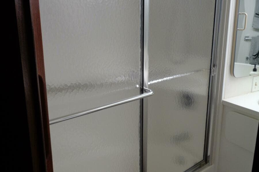 1987 Hatteras 70 Cockpit Motor Yacht