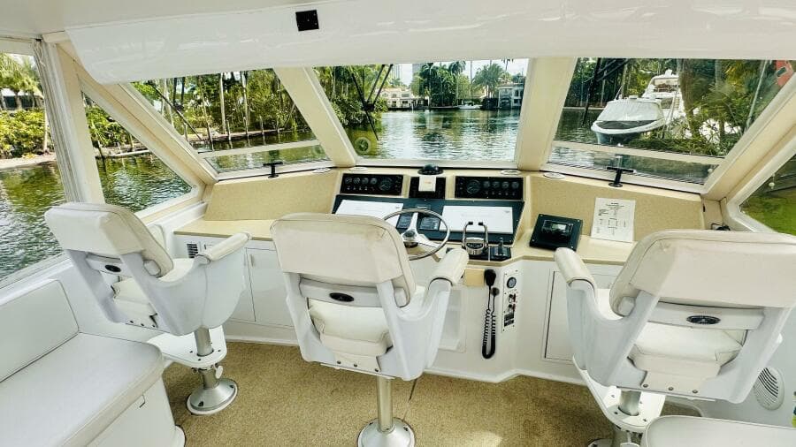 1999 Viking Cockpit Sport Yacht