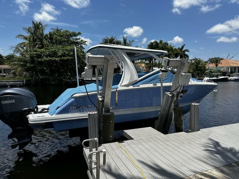 2022 Chaparral 280 OSX