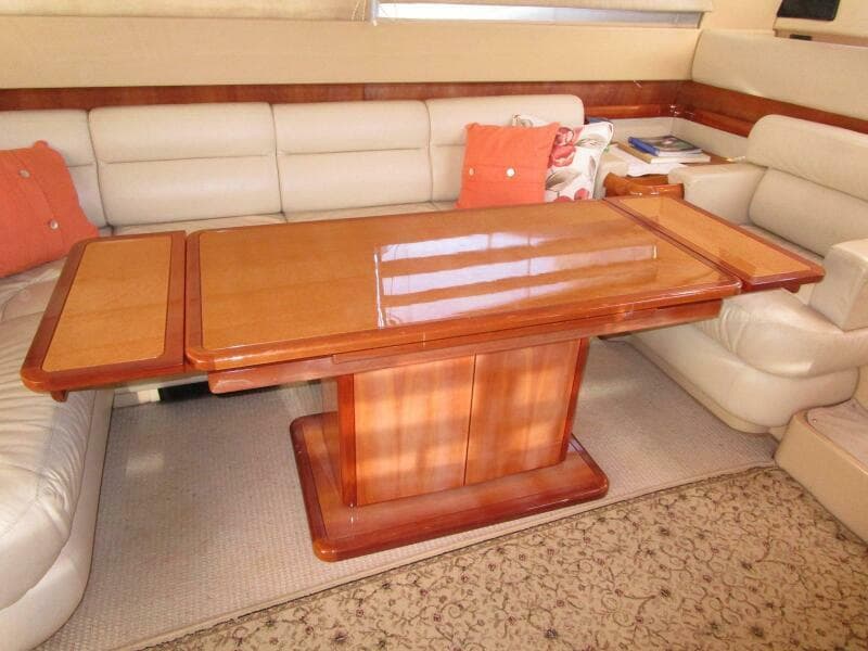 Salon Table Extended    