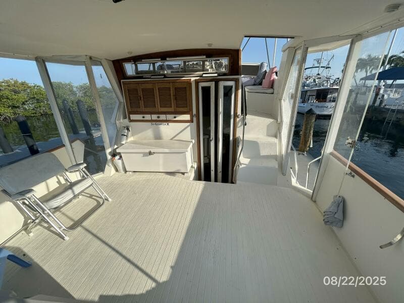 44' Viking sundeck forward