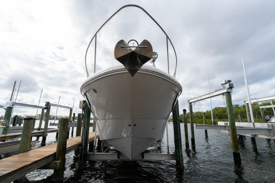 2016 Sea Ray 330 Sundancer